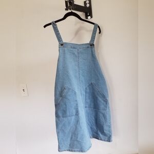 Overall dress with pockets